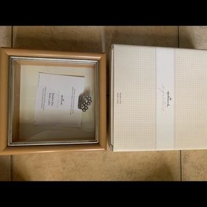 Hallmark shadow box dog design